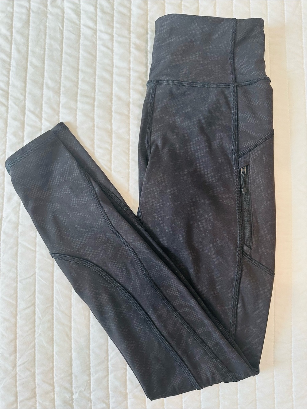 Athleta Rainier Fleece Lined Reflective Animal Print Leggings, XXS - EUC!